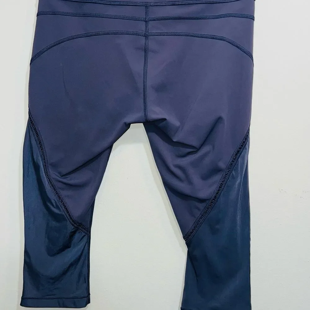 Lululemon Athletica crop Leggings Size 8 - Picture 6 of 9